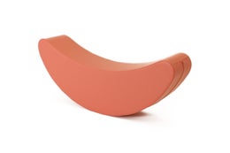 Keinuva banaani - useita v&auml;rej&auml;